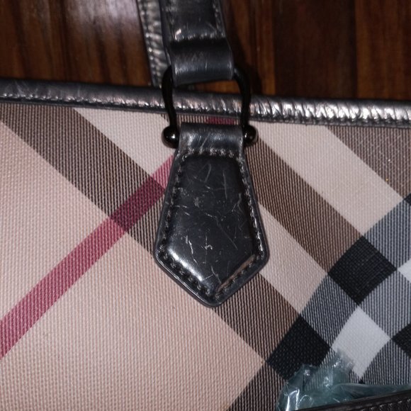 Authentic Burberry Large Supernova Check Tote Bag - Picture 15 of 16